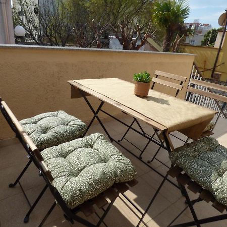 Apartment Ana, Free Garage Parking Σίμπενικ Εξωτερικό φωτογραφία