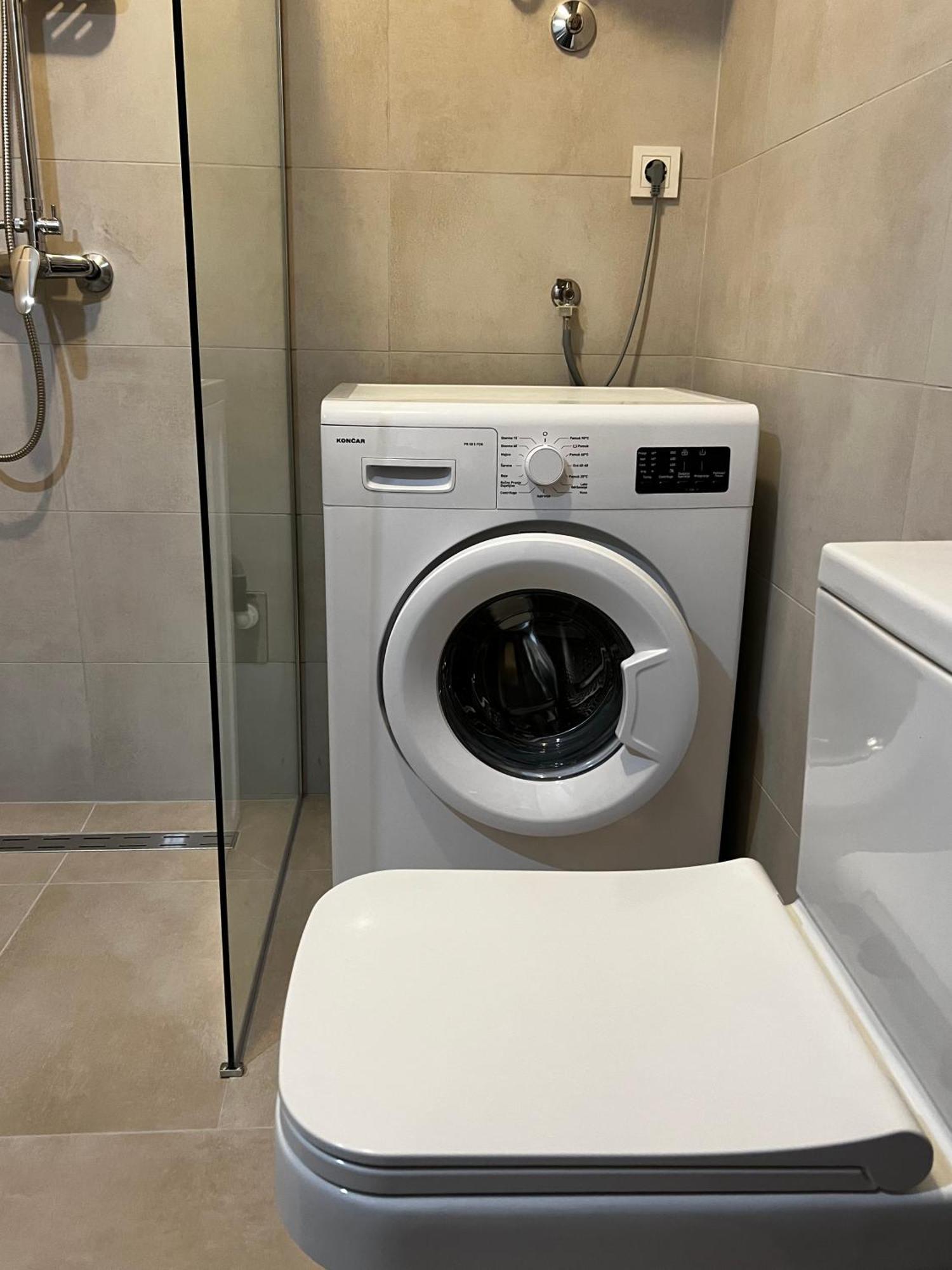 Apartment Ana, Free Garage Parking Σίμπενικ Εξωτερικό φωτογραφία